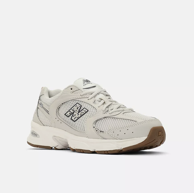 Zapatillas New Balance 530AAM - Moonbeam con Sea Salt y Black