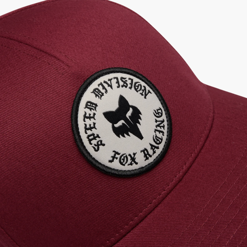 Gorra Fox Badge Flexfit - Cabernet (cab)