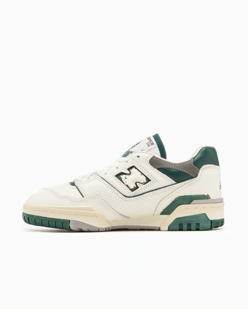 Zapatillas New Balance 550VTG - Sea Salt con Marsh Green y Shadow Grey