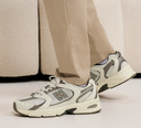 Zapatillas New Balance 530ASM - Turtledove con Angora y Mushroom