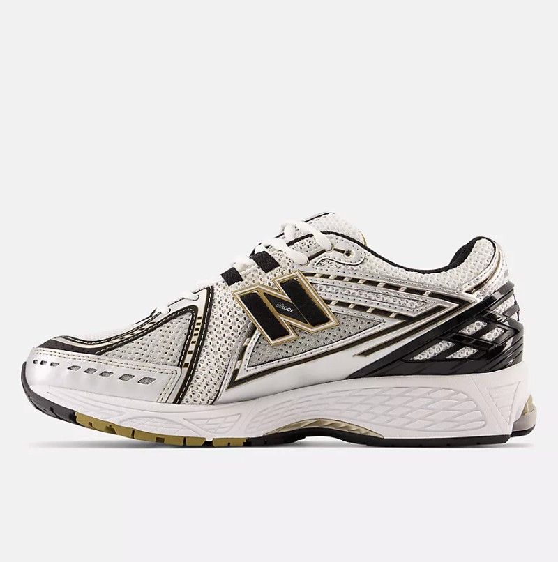 Zapatillas New Balance 1906RA - Silver Metallic con Gold Metallic