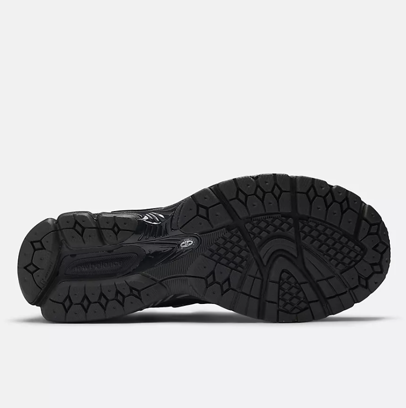 Zapatillas New Balance 1906RNB - Black con Dark Silver Metallic y Black Cement