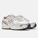 Zapatillas New Balance 7403SB - Angora con Cinnamon